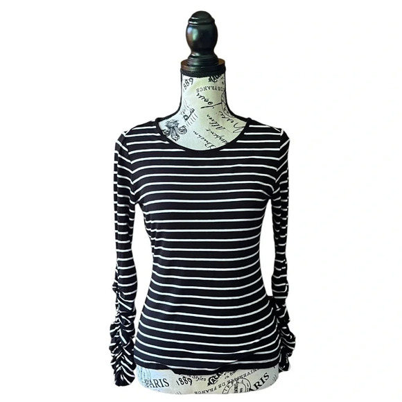 Vince Camuto Long Sleeve Black w/White Stripes Ruched Sleeves Top nautical XS - Picture 1 of 8